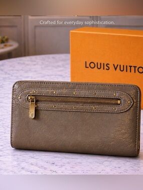Louis Vuitton Suhaili Zippy Wallet